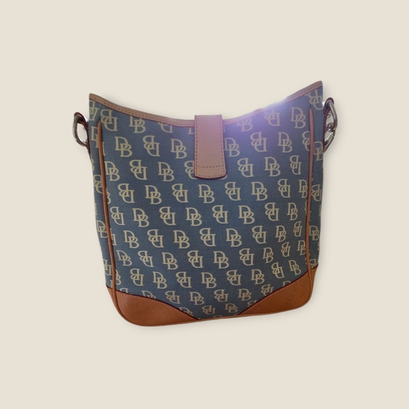Dooney & Bourke Womens Classic Bag - Picture 2 of 6